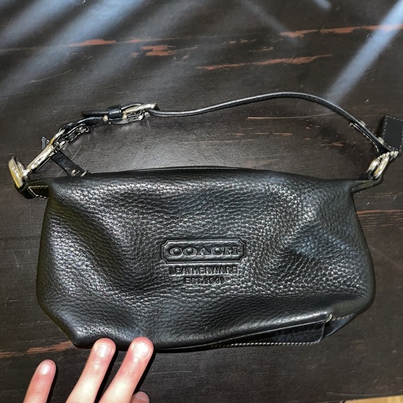 Mini coach purse! - Picture 2 of 3